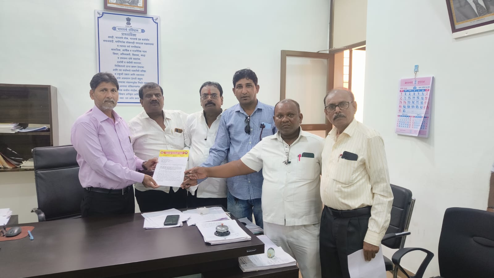 ठेकेदाराकडून टोकण पध्दत बंद करा आणि बांधकाम कामगार प्रत्यक्षात भांडी वाटप करा….