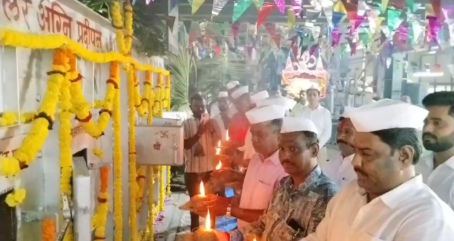भंडारकवठेच्या लोकमंगल साखर कारखान्याचे १८ वा अग्निबाॅयलर प्रदिपन सोहळा संपन्न, आणि शेतकर्‍यांसाठी ऊस पिक परिसंवादाचे आयोजन