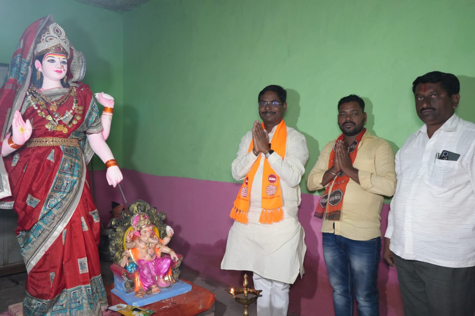 दक्षिण सोलापूरच्या विकासासाठी कटिबद्ध,  महादेव कोगनुरे : गावभेट दौऱ्यादरम्यान मनसेला प्रतिसाद………
