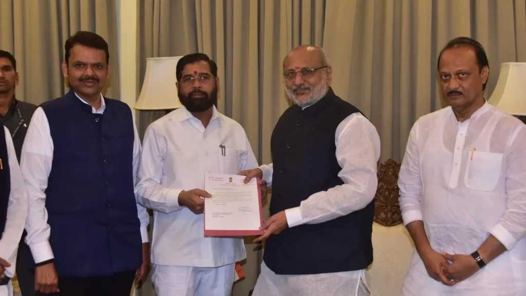 महायुती सरकारने वक्फ बोर्डाला दहा कोटींचा निधी दिला आणि परत घेतला…