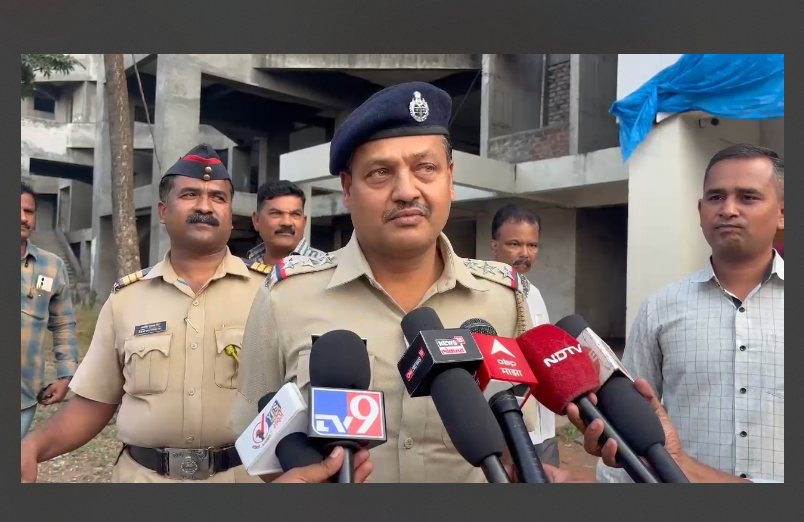 खासदार प्रणिती शिंदे आणि सुशीलकुमार शिंदे विरोधात आंदोलन करणाऱ्या शरद कोळी यांच्या विरोधात गुन्हा दाखल