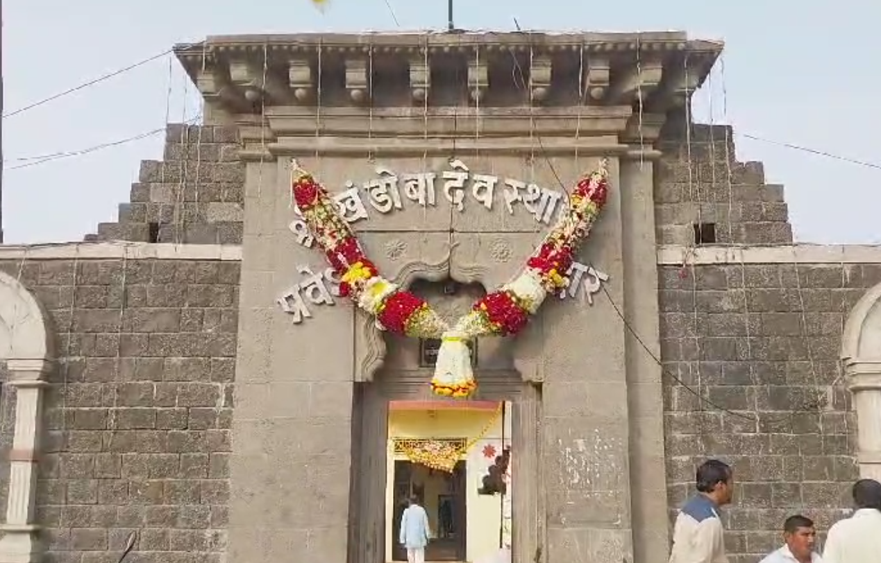 द सोलापूर तालुक्यातील वडजी येथील ग्रामदैवत खंडोबा देवाच्या यात्रेस 3 तारखेपासून प्रारंभ